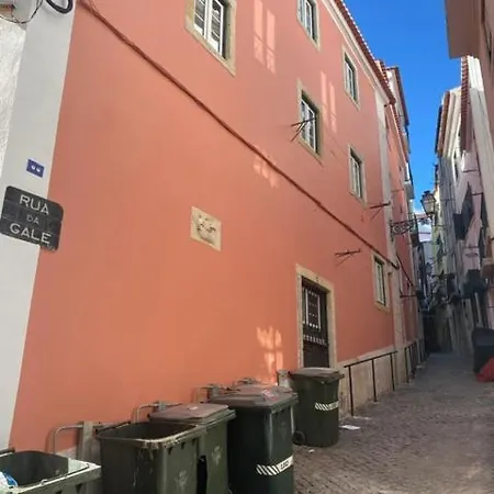 Alfama Duplex Near Fado Museum Lägenhet