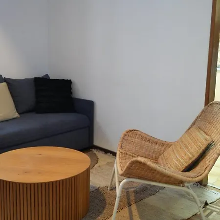 Alfama Duplex Near Fado Museum Апартаменты Лиссабон