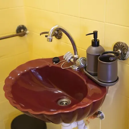 Апартаменты Alfama Duplex Near Fado Museum Лиссабон