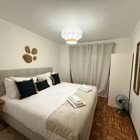 Апартаменты Alfama Duplex Near Fado Museum Лиссабон